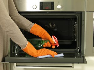 Cómo limpiar un horno