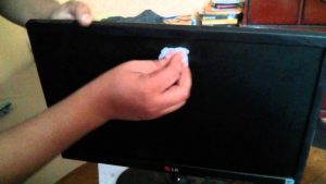 Cómo limpiar pantalla de TV
